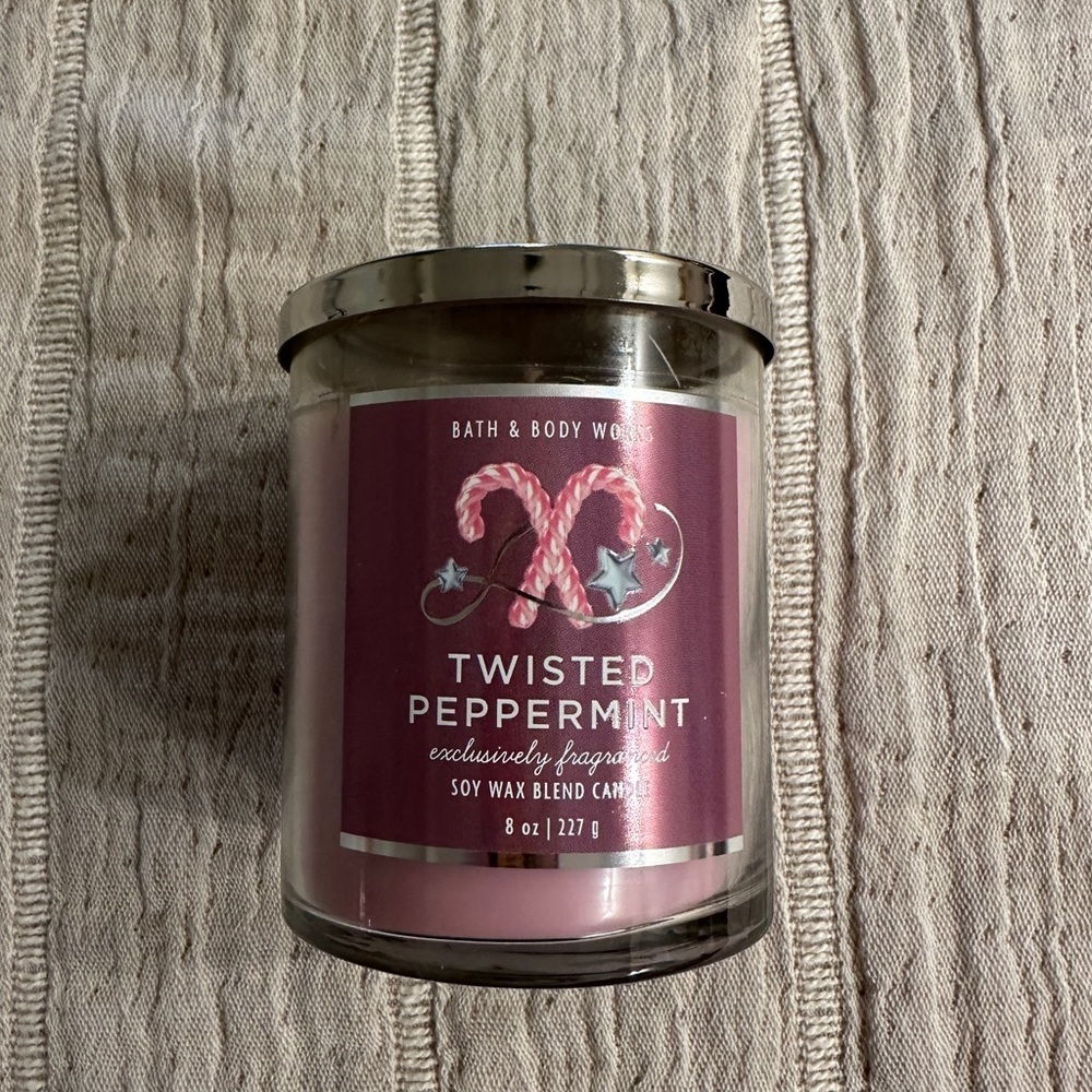 Bath & Body Works Twisted Peppermint Candle